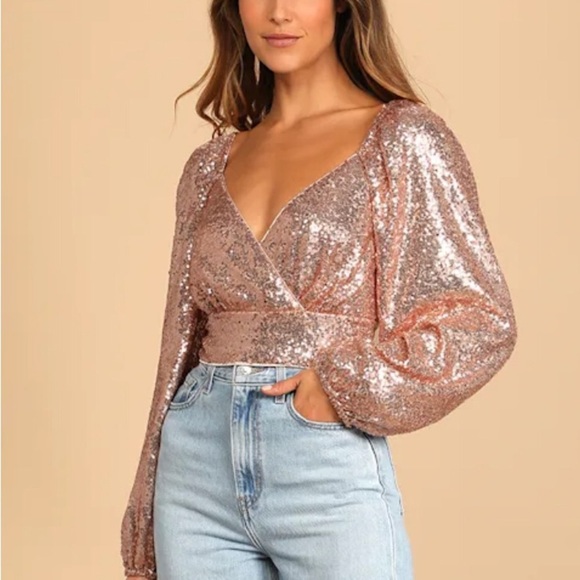 NWT LULUS Sequin of Events Blush Sequin Crop Top - Picture 2 of 6